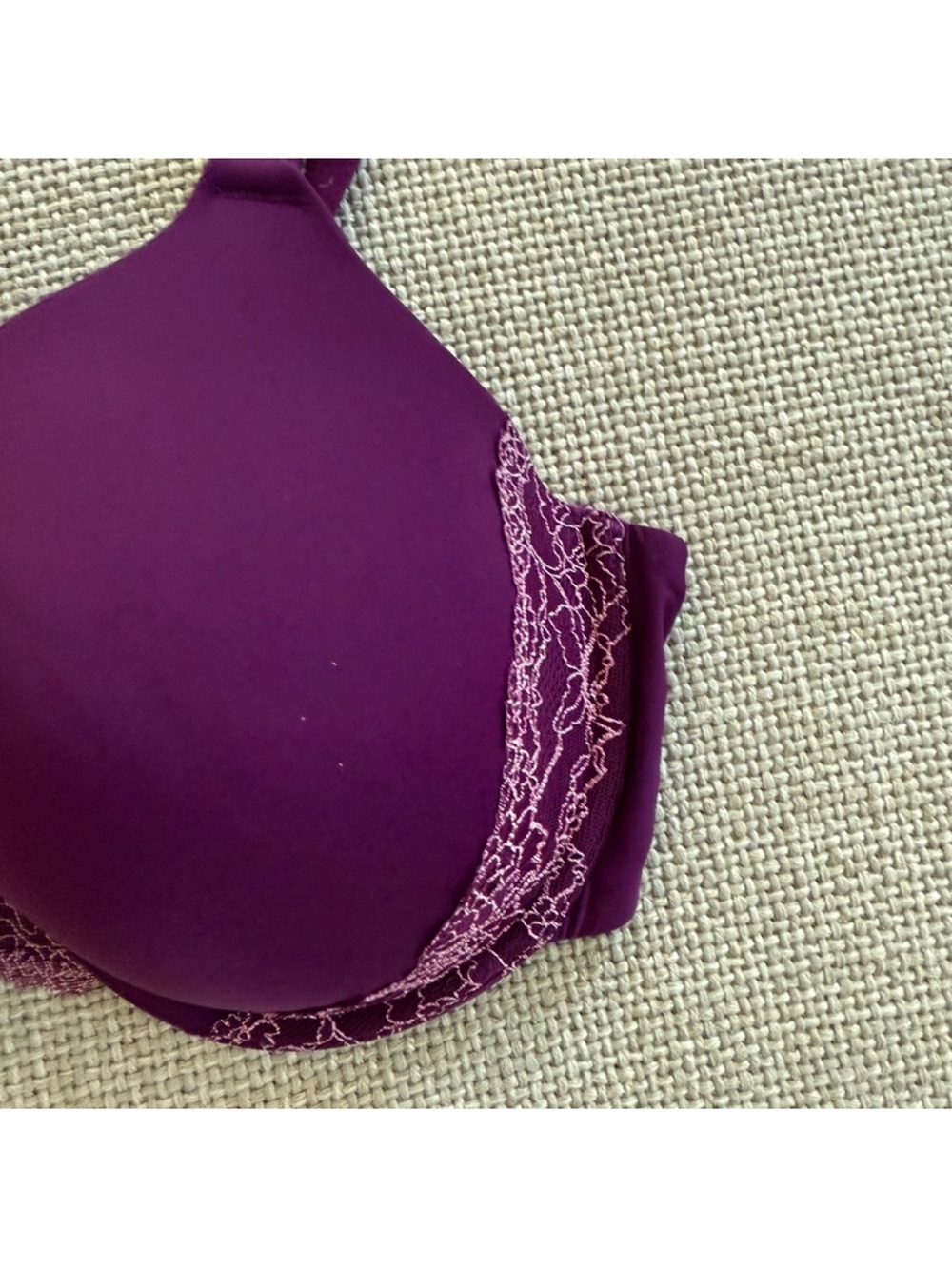 Soma Plum Smooth Chic deep purple bra with lace accents. Offers great support - Picture 3 of 4